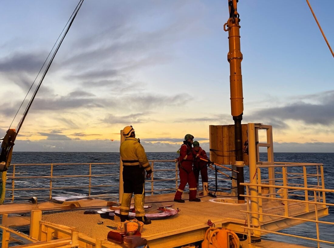 Swat hero scaled aspect ratio 31 23