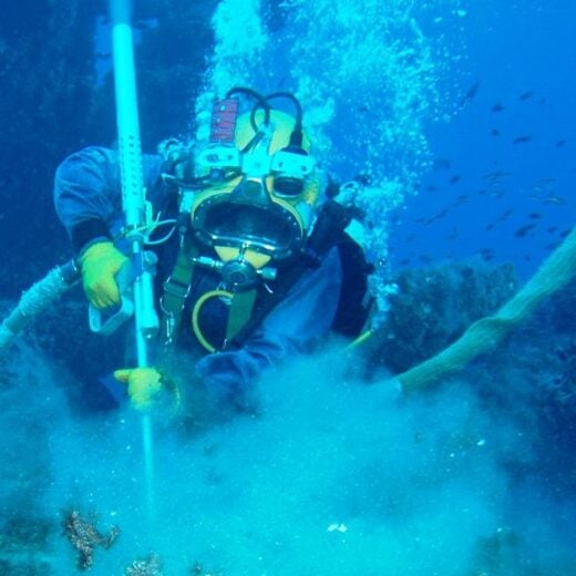 Hp jetting diver 03 aspect ratio 1 1