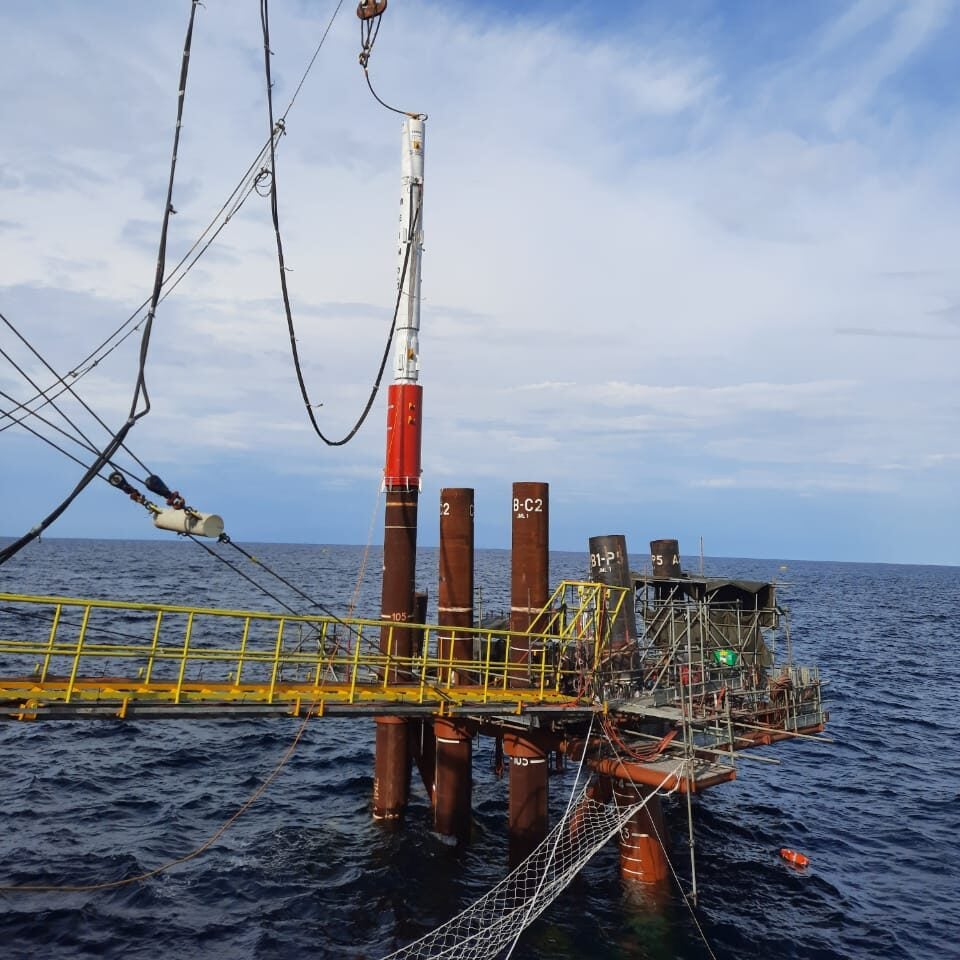 Hammer offshore operations aspect ratio 1 1